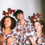 Sofie Dossi Instagram - Getting into the holiday spirit 🎁 What present do you want for the holidays?