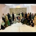 Erra Fazira Instagram - Alhamdulillah.. sekali lagi dberi kesempatan menghadiri tazkirah dr @ustazwadiannuar .. Terima kasih tuan rumah kekanda Dt @itsnoraariffin dan seisi family yg menjemput dan menjamu kami dgn makanan Pantai Timur yg sgt sedap!! Lokasi pun mudah cari n cantik ~ MEGA GLORY HALL, Bangi.  Proud of u.. Thk u so much sis🥰 .
..
Alhamdulillah @ustazwadiannuar sempat berkongsi sedikit ilmu buat renungan dan amalan.. Terima Kasih ustaz.. Halalkan perkongsian ilmu ini utk kami kongsikan pula dgn teman2 di IG 🙏🏻 .
Moga ada yg kita praktikkan  dlm kehidupan kita…🤲🏻
Here goes.. .

30 PERKARA MEMUNGKINKAN KITA MASUK SYURGA.. (tp sempat share 12 saja dulu.. InsyaAllah next session akan sambung yg seterusnya.. 😊) .

1.  Iman.
2. Amal Soleh .
3.  Ketakwaan .
4.  Ketaatan pada Allah dan Rasul.
5.  Jihad .
6.  Taubat .
7.  Istiqomah .
8.  Menuntut Ilmu .
9.  Mendirikan Masjid .
10. Berakhlak Baik .
11. Tidak menunjuk nunjuk .
12. Meninggalkan Tipu- walau tipu itu tujuan melawak .
..
ini hanyalah sebahagian ASBAB yang MEMUNGKINKAN kita masuk ke syurga.. tetap yg pasti.. jemputan utk menjadi penghuni syurga adalah sepenuhnya dengan Rahmat Allah.. Moga disana tempat kita kelak! amiiinnnnnn.. .
.
