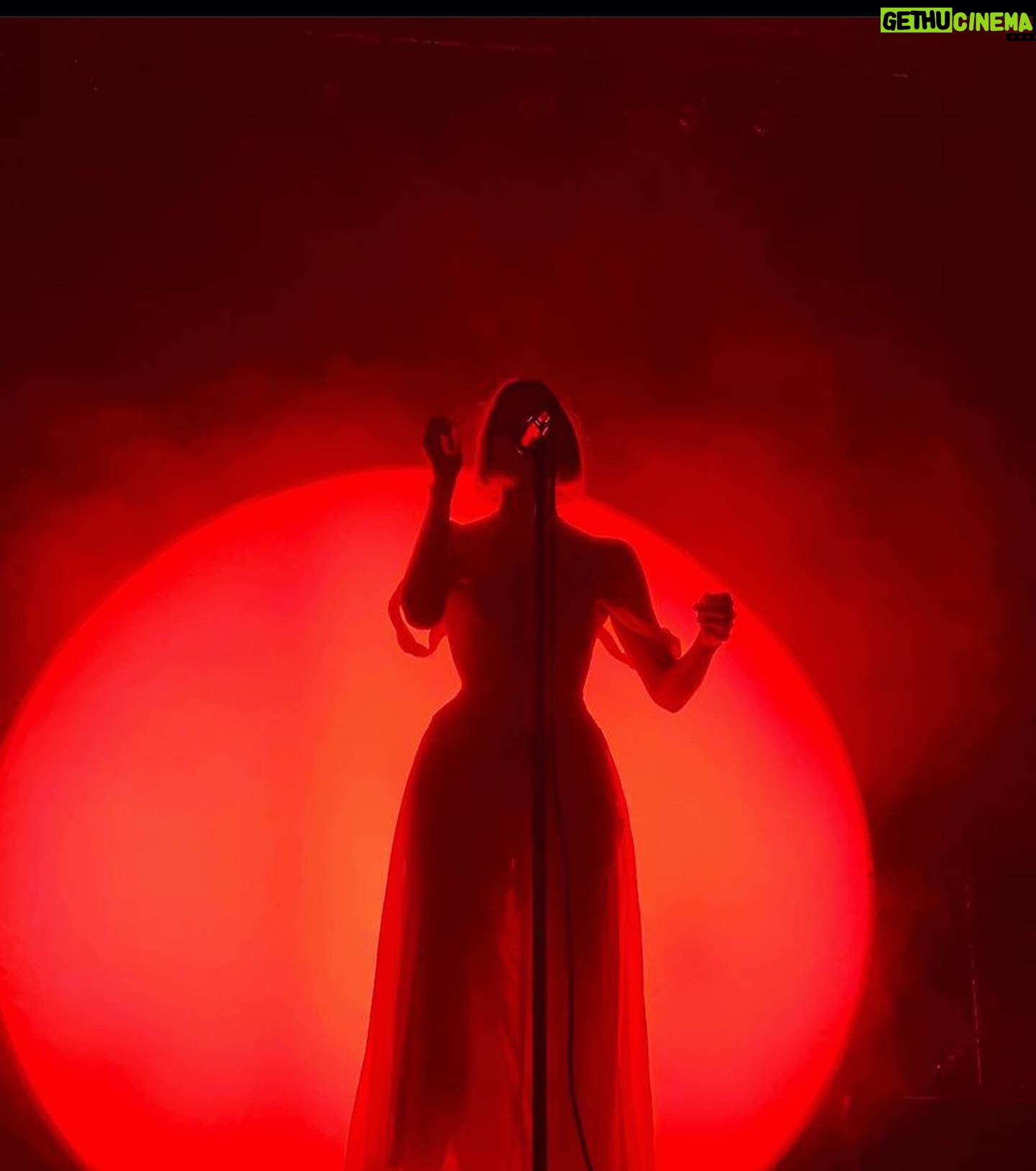 Aurora Aksnes Instagram - I want to thank everyone who have come to my shows this year.
@the music becomes so massive when you carry it within you.
It becomes so warm only because you let it carry you within its arms.
Thank you for being so sweet to each other. To my wonderful fellow artists who have warmed up for me this year @mettesonmusic @seiselina @theamilie @hannahstormmusic and someone who should support me once cause she is amazing @amalieholtkleive
Thank you for all your time.
Thank you for your presence.
Your stories.
And for just. Being you.
i love you all.
Just how you are.
🩸
Moments by the ever so clever warrior @auroraschurchyard