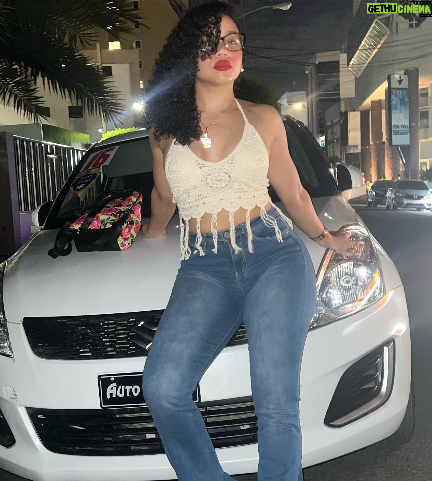 Chelsy García - 86.7K Likes - Ojalá puedas quedarte, porque aquí me quedo yo. 🥺