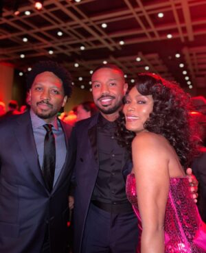 Angela Bassett Instagram - Hey Everybody you good?

The room was filled with so much love, I just wanted to bottle it up and save it for a rainy day 💗 

Thank you @criticschoice @ccblackcinema for the Career Achievement Award, I’m honored ✨

Hair: @hairjunkierandy 
Makeup: @dandremichael 
Stylist: @jlynnstyle18 
Trainer: @getfitbyrob
Jewelry: @gismondi1754