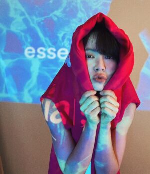 Song Ji-hyo Instagram - 