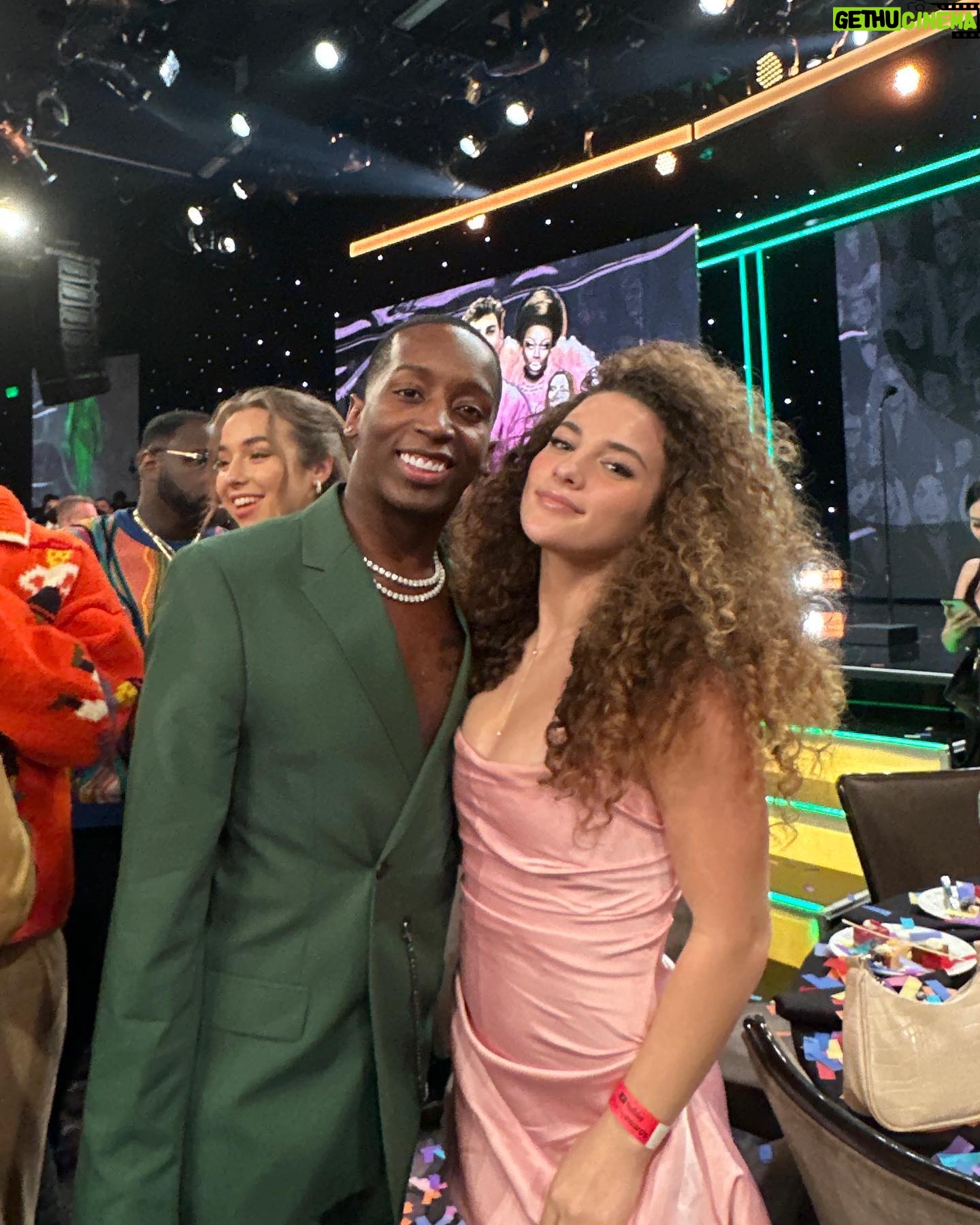 Sofie Dossi - 83.6K Likes - What a great night @streamys 💗 #streamys