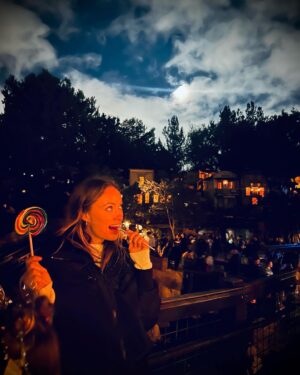Olivia Wilde Instagram - Bury me under space mountain this is my favorite place on earth. #disneylandchristmas #disneylandholidays #churros #churros #churros #churros