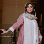 Sahar Dolatshahi Instagram - مهمانى خصوصى فيلم "چهار راه استانبول " به ميزبانى خانه خلاق رادرو  با تشكر از بهرام رادانِ عزيز.  در كنار خواهرم نسيم 💖و دوست عزيزم ستاره پسيانى 💕. Staylist: @nazaninsafa_official  make up : @afroozboojariya