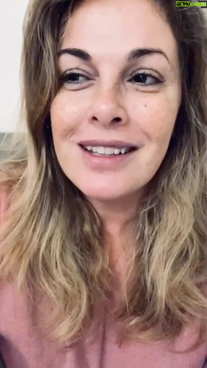 Vanessa Incontrada Instagram - L’avventura continua! 🎭😉
Mercoledi 14 e Giovedì 15 dicembre ci vediamo a Codigoro (FE) al Cine Teatro Arena con “Scusa sono in riunione” 🎭
Le altre date della tournée le trovate nel link in bio ⬆️
Vi aspettiamo! Besitos 😙🦋
“SCUSA SONO IN RIUNIONE”
di Gabriele Pignotta @gabrielepignotta_official
Con Vanessa Incontrada e Gabriele Pignotta
e con
Fabio Avaro @fabio_avaro
Siddhartha Prestinari @prestinarisiddhartha
Nick Nicolosi
@nic_nicolosi
@a.artistiassociati
#scusasonoinriunione #teatro #artistiassociati