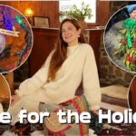 Bonnie Wright Instagram - In my latest YouTube episode I invite your into our new home to decorate for the holidays and wrap a mixture of homemade and bought gifts! The episode is full of lots of ideas and reflections on the season. Gifts from homemade winter balm, tea blends, compostable phone cases by @pelacase and cozy dresses form @christydawn link in stories to watch the episode!