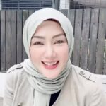 Erra Fazira Instagram - Rambut kusut? Serabai? Faith Fleur ada jawapan!
Seronok tengok iklan syampu bila rambut nampak sangat lembut. Ingat susah nak dibuat tapi bila dah try Hair Mist Faith Fleur terus luv teruk!! 
Bagi anda yang nakkan rambut lembut dan bouncy, jom hubungi team @faithfleurhq sekarang.
Sayangi rambut anda dengan Faith Fleur. Rambut lebat dan Cantik. Jom cepat dapatkan @faithfleurhq sekarang!
#faithfleurbyctymary