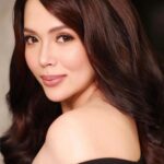 Julia Montes Instagram – Wherever life plants you , bloom with grace

–
@iammjrone 
@harlynfernandez 
@myrrhlaoto 
@macmerla
