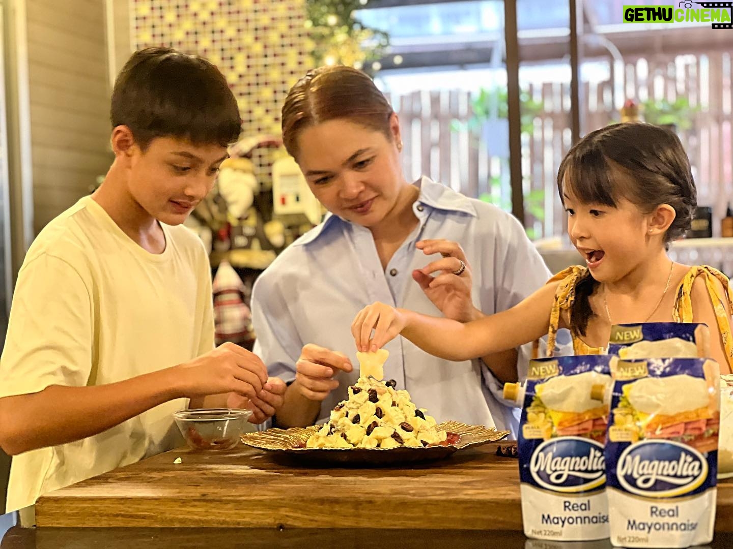 Judy Ann Santos Instagram - Bonding with Lucho and Luna while making our Waldorf Salad with @magnoliarealmayoph - our favorite mayonnaise na may tamang tamis-asim sarap! Presyong abot-kaya lalo ngayong darating na Noche Buena! 🤍