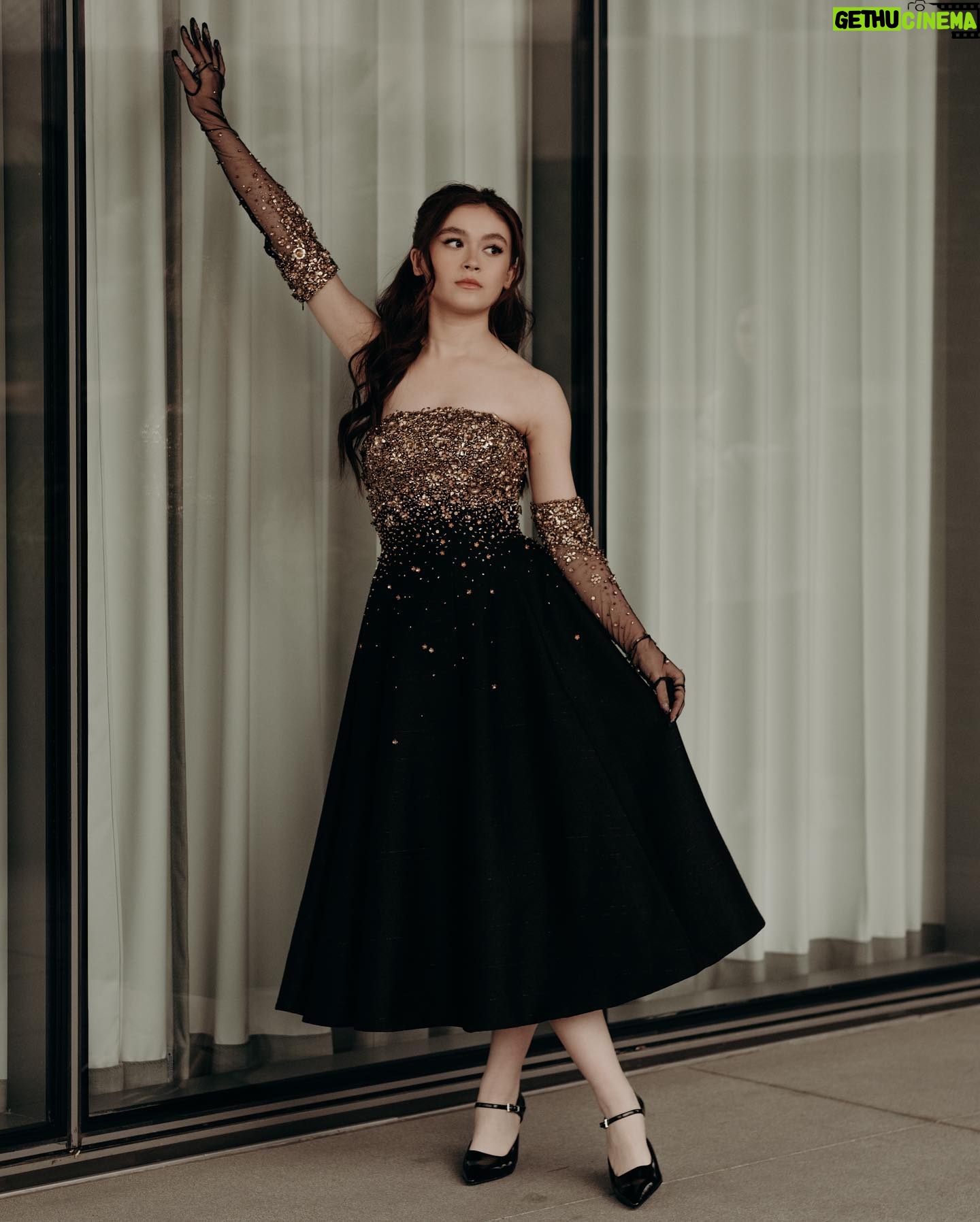 Anna Cathcart Instagram - the @unforgettablegala last night definitely lived up to its nameš¤ thank you @character.media for a night to remember honouring excellence in the AAPI community, it was truly an honour <3