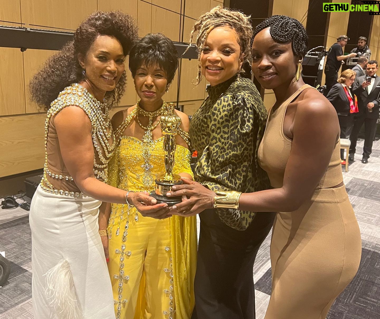 Danai Gurira Instagram - #TBT to this year's #GovernorsAwards, in which trailblazing Black director @euzhanpalcyofficial was celebrated and received an Honorary Oscar. Among many other firsts, she was the first Black woman produced by a major Hollywood studio with her groundbreaking film, A Dry White Season, denouncing racist regimes in South Africa.
We stand on the shoulders of pioneers such as her, and it was such a thrill to be surrounded by such incredible artists as we celebrated her award.