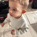 Stéphanie Durant Instagram - Christmas 2022.🎄💛 De l’amour encore et encore ✨
J’espère que vous avez passé de bonnes fêtes 🧡 Next : jour de l’an au ski pour notre mini lune de miel 🎿💛