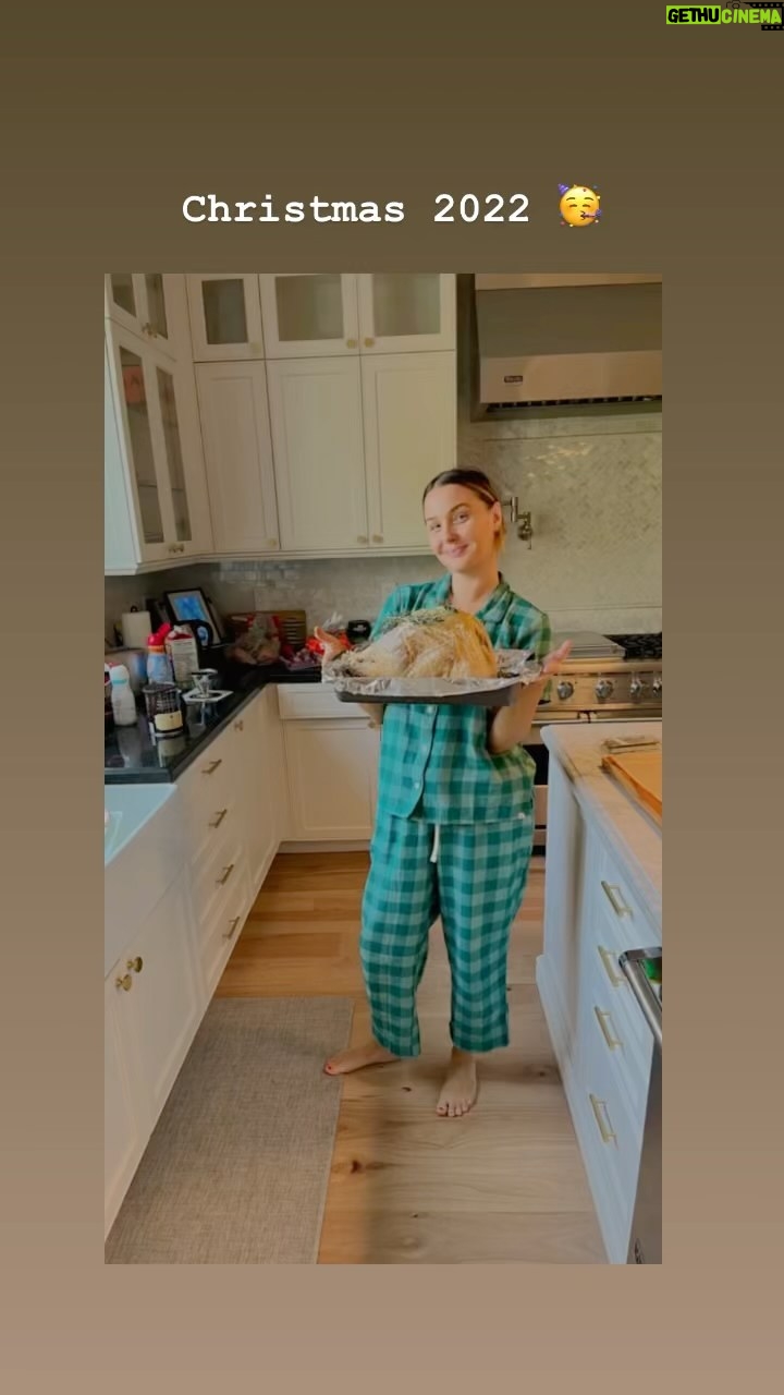 Camilla Luddington Instagram - 🎄