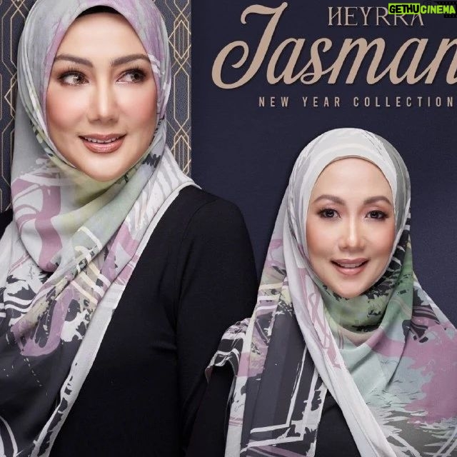 Erra Fazira Instagram - Sempena tahun BARU, semangat BARU, feel BARU, look BARU... @heyrrahq kini tampil dgn koleksi BARU!!! 😍🥰
.
Apa lagi yg BARU??
💖 Material BARU ~ menggunakan Chiffon Georgett
💖 Size 45"
💖 Warna lebih BOLD dan VIBRANT
💖 Kotak BARU
.
Macamana nak dapatkan?
uolz bole dapatkan di SHOPPEE~ Erra Fazira Official Shop..
ATAU
Whatsapp
0193554500
0133301240