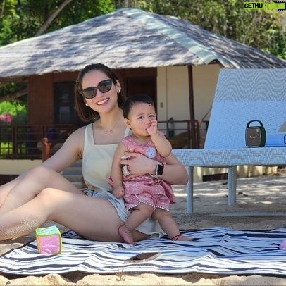 Jennylyn Mercado Instagram - Their POV vs my POV 😊