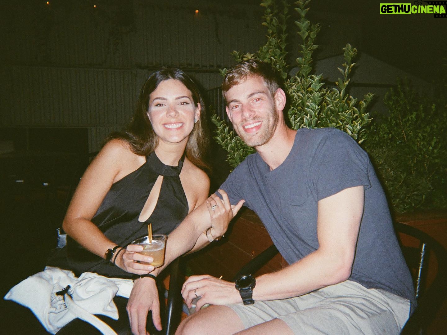 Sheryl Rubio Instagram - Feliz cumpleaños a mi mejor amigo y al amor de mi vida! ❤️ no podría estar más feliz de que la vida me de una oportunidad de estar a tu lado un año más y no puedo sentirme más honrada de ser tú esposa y tú bestie. I really really love you y nunca me canso de decírtelo, se me hace loquísimo que cada día de amo más y que está magia que fue lo que nos juntó todavía sigue intacta y más fuerte que nunca. Mi papacito hermoso, te adoro tanto! Que la vida te siga bendiciendo con salud y con muchos más éxitos! Somos el mejor equipo por siempre y para siempre ❤️