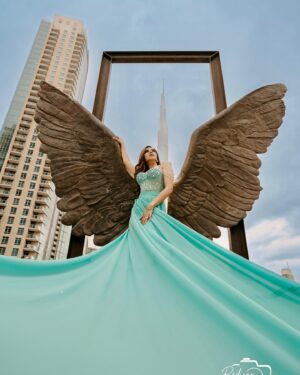 Bidya Sinha Saha Mim Instagram - Spread your wings and soar. 🖤

P.c- @redwanrajuphotographydxb 
Wearing- @meherofficials