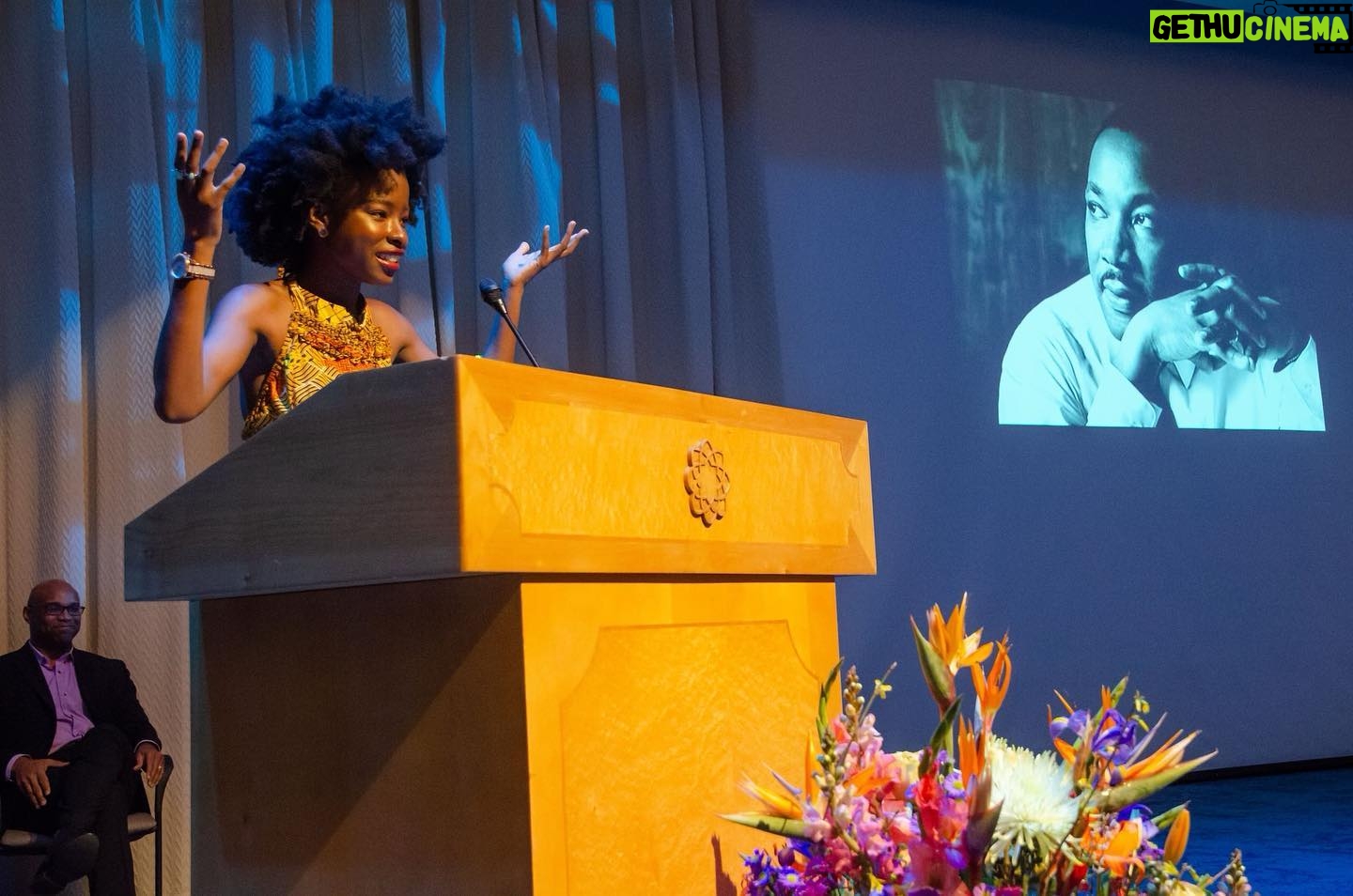 Amanda Gorman Instagram - A few years ago I had the privilege of speaking at the 35th Annual Celebration of Rev. Dr. Martin Luther King, Jr hosted by the MLK Jr Westside Coalition. It was a great event with great people, and at 19 never did I imagine that a few years later I’d be reciting a poem for my country at a presidential inauguration while staring out at the same monument from which King spoke at the March on Washington. For this reason I was so touched to write the Foreword for a new edition of King’s “I Have a Dream” speech with @harpercollins . I firmly believe the echo of Dr. King’s work will always reverberate loud and clear. What’s more, one day, it won’t be just an echo, but an existence—not just a dream fiercely ringing, but a dream finally realized.💛🙏🏿Happy MLK day everyone!