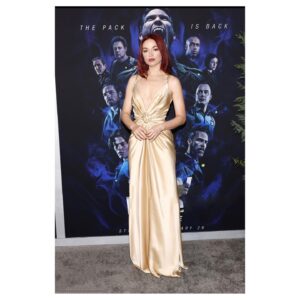Crystal Reed Instagram - This film has given me such wonderful perspective and insight. I'm grateful to have learned so many lessons and for our family Xx.  Styling: @sarahslutsky  Color: @jennaperryhair  Makeup: @jennakristina  Hair: @bridgetbragerhair  A very special thank you to @shrimptoncouture @melaniegrantskin @ricaristudios @dranettareszko @justin_gelband  @beautopianyc XC