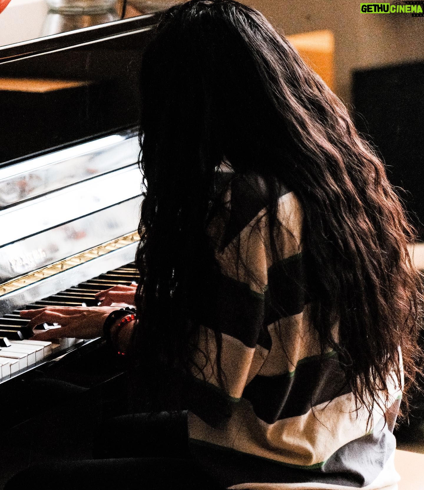 Jessie Reyez Instagram - Overwhelmed and under Gods grace
It’s a rare moment when I can’t find the words
Just thank u
🖤