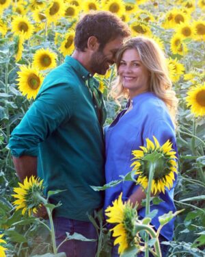Vanessa Incontrada Instagram - È proprio vero che anche in amore non c’è un attimo di pace: pensi che sia tutto ok e invece è tutto di nuovo in discussione, vero Fosca? 😘
📺 Ci vediamo stasera in prima serata su Canale 5!

#FoscaInnocenti #Fosca2 #Canale5
#VanessaIncontrada #FrancescoArca
#BanijayStudiosItaly @mediaset_fiction
@qui_mediaset @mediasetinfinity @banijaystudios @francescoarcaofficial