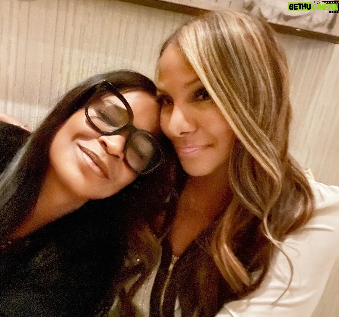 Nia Long Instagram - Reunited and it feels so good. Love you @marvetbritto 😘