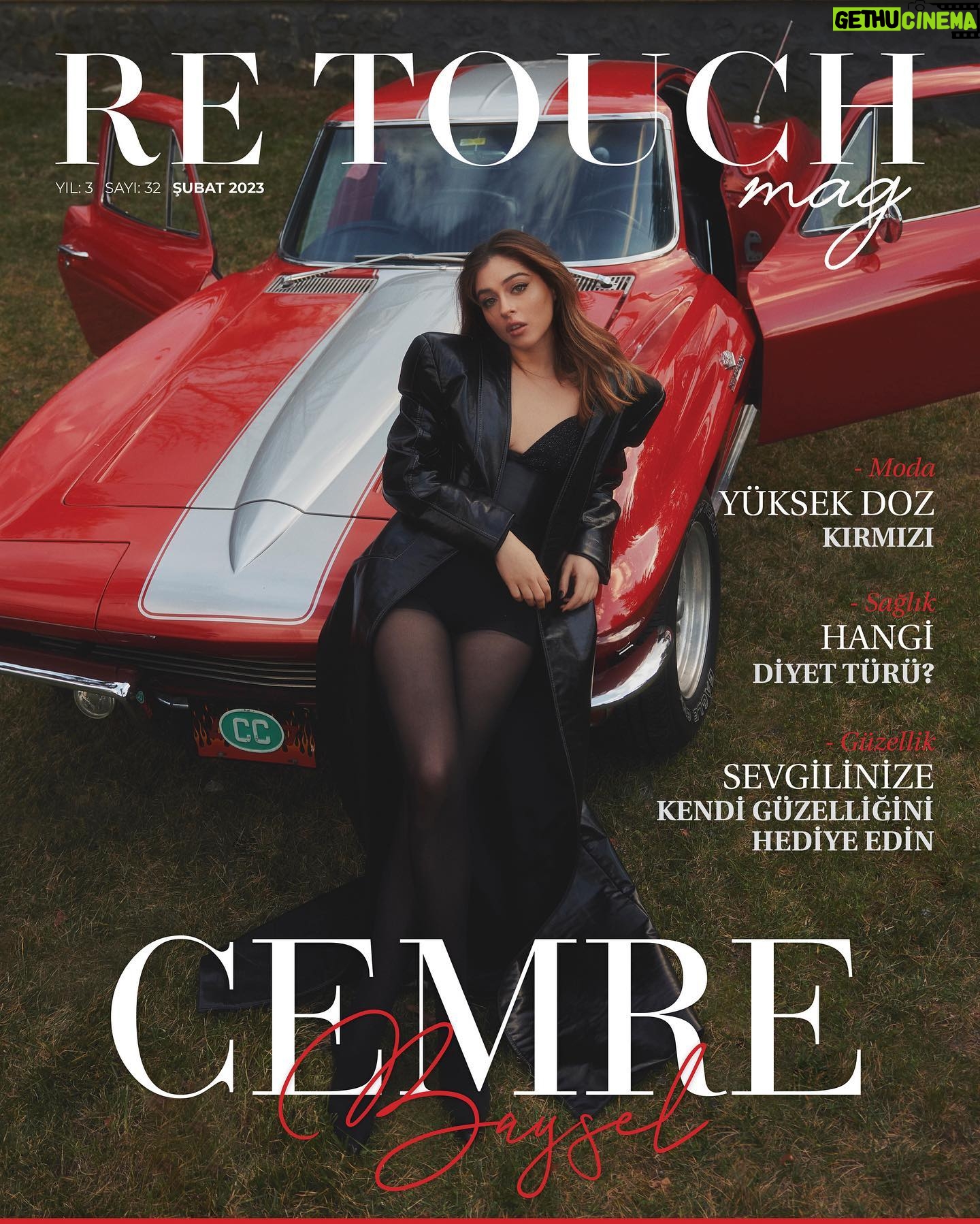Cemre Baysel Instagram - Harika bir çekim yaptık herkese sonsuz teşekkürler ♥️🌹
ŞUBAT ‘23 | @retouchmagist
@retouchmag
Genel Yayın Yönetmeni @haleceylanbarlas
Röportaj @mukokaya
Fotoğraflar @onurdemirdag
Styling @cestlavie.istanbul
Video @yusaebrar
Saç @sertac_kolay
Makyaj @serhatsenn
Mekan @monarch.a.s
Teşekkürler @talentomenajerlik @sefkatpeker