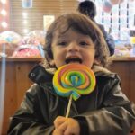 Sherlyn Instagram - Mil años de felicidad con estas fotos! 
Comenta con tu dulce favorito🍫🍭🍬🍦🍩🍪🎂🍰🧁🥧🍧