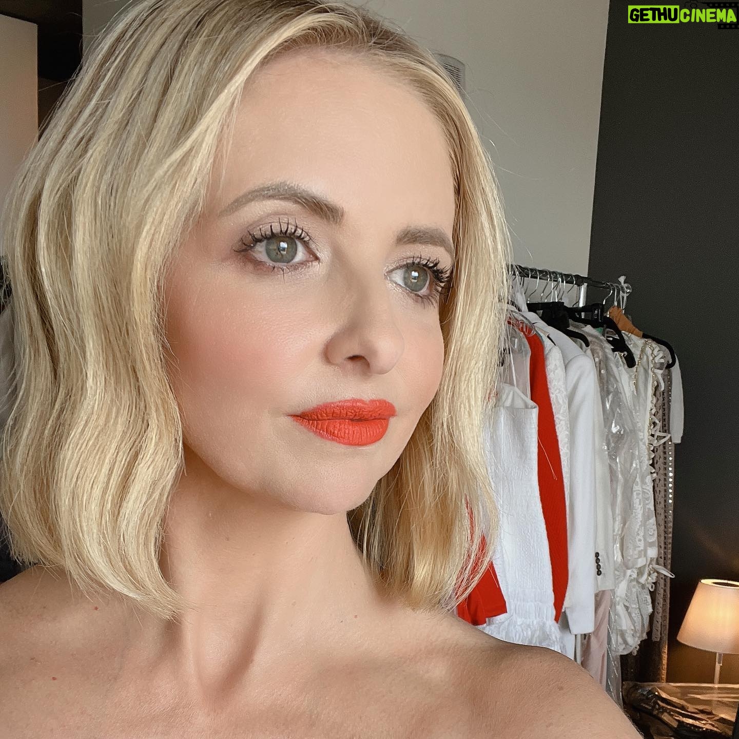 Sarah Michelle Gellar Instagram - 💇♀️
