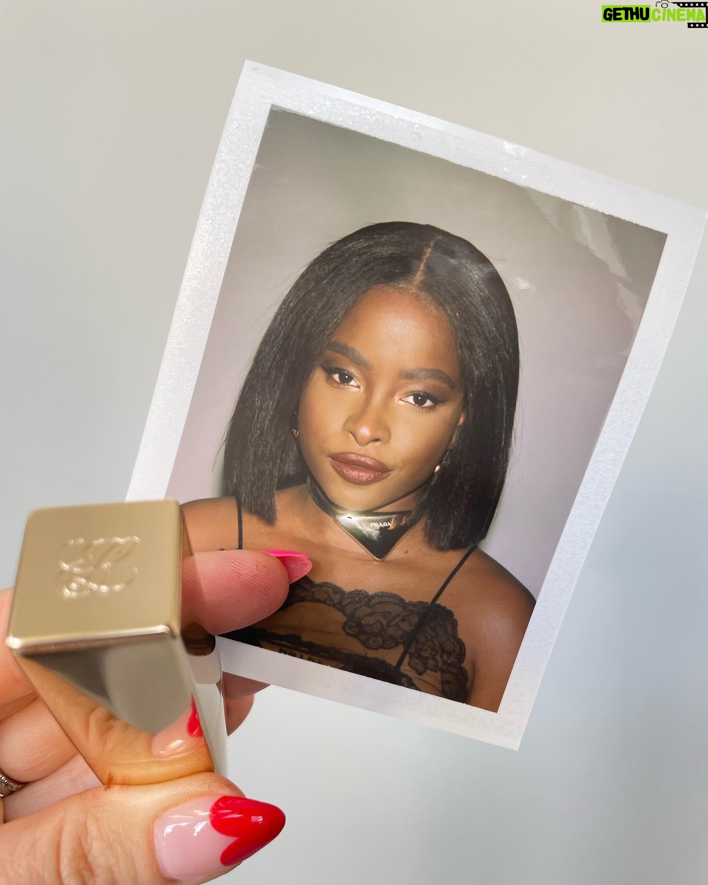 Amanda Gorman Instagram - Loved my @esteelauder beauty look for the #GRAMMYs last night, wearing the NEW lipstick shade, Change the World.
@JoannaSimkin and I picked this shade from a lab sample over a year and a half ago and I haven’t stopped wearing it since.
Stay tuned for some special news on this shade next month…#EsteeChangemakerAmbassador