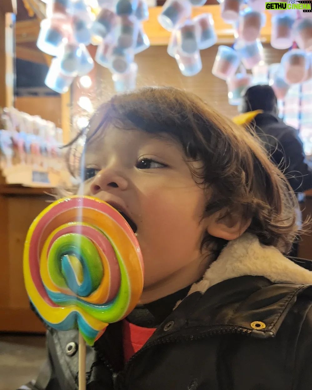 Sherlyn Instagram - Mil años de felicidad con estas fotos!
Comenta con tu dulce favorito🍫🍭🍬🍦🍩🍪🎂🍰🧁🥧🍧
