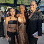Jessie Reyez Instagram – A great day 🖤

👗@steph__major