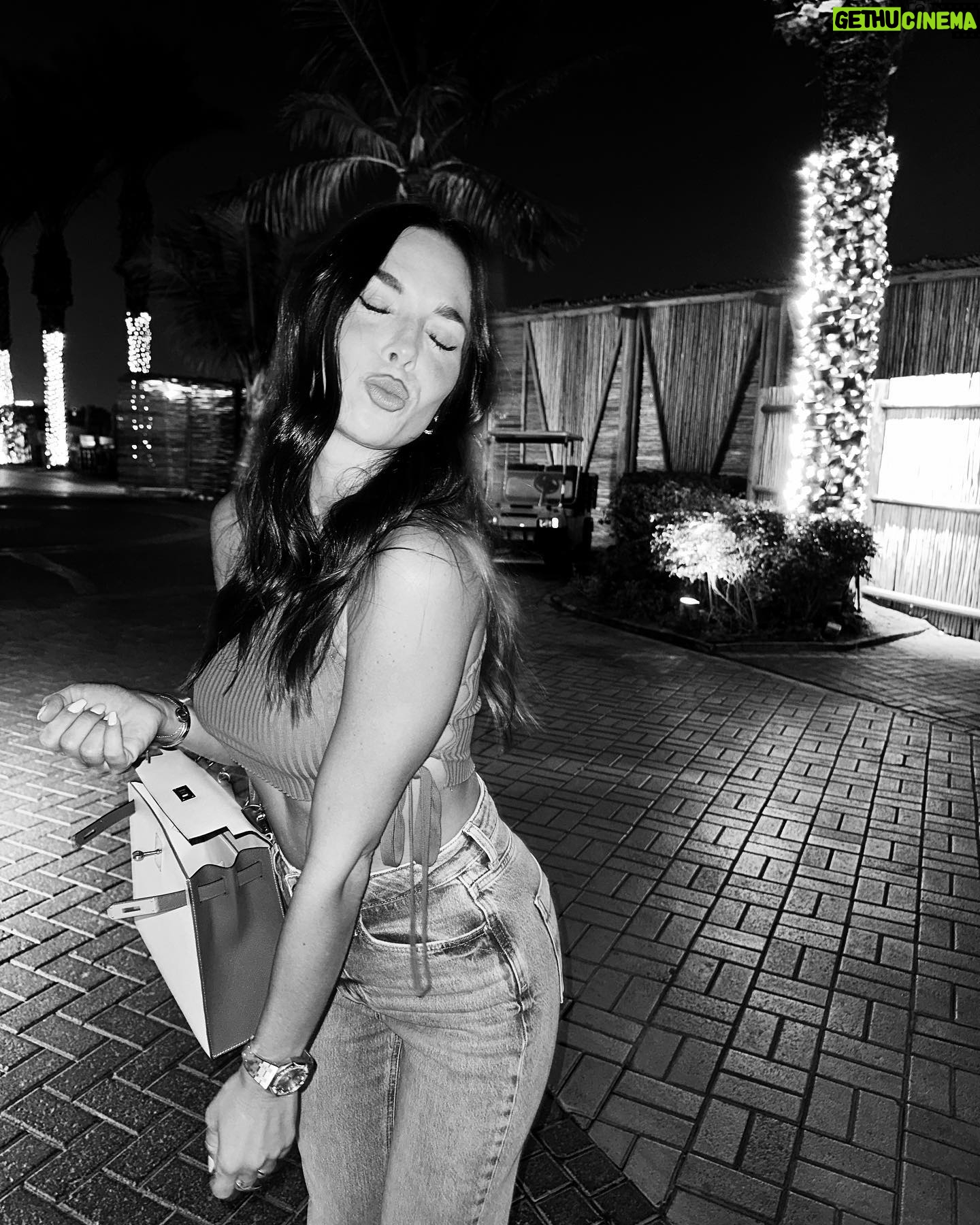 Stéphanie Durant Instagram - Date night 💘🫶🏼( le retour des looks 🙃 vous aimez ?)