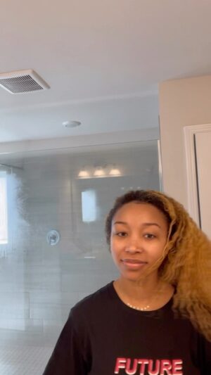 Zonnique Pullins Instagram - I just love an effortless slay. That’s why a quick slick, braided ponytail is my easy go to. @mielleorganics NEW Rice Water with Aloe Vera Braid Set Foam keeps my braid neat and sleek, just how I like it!💕