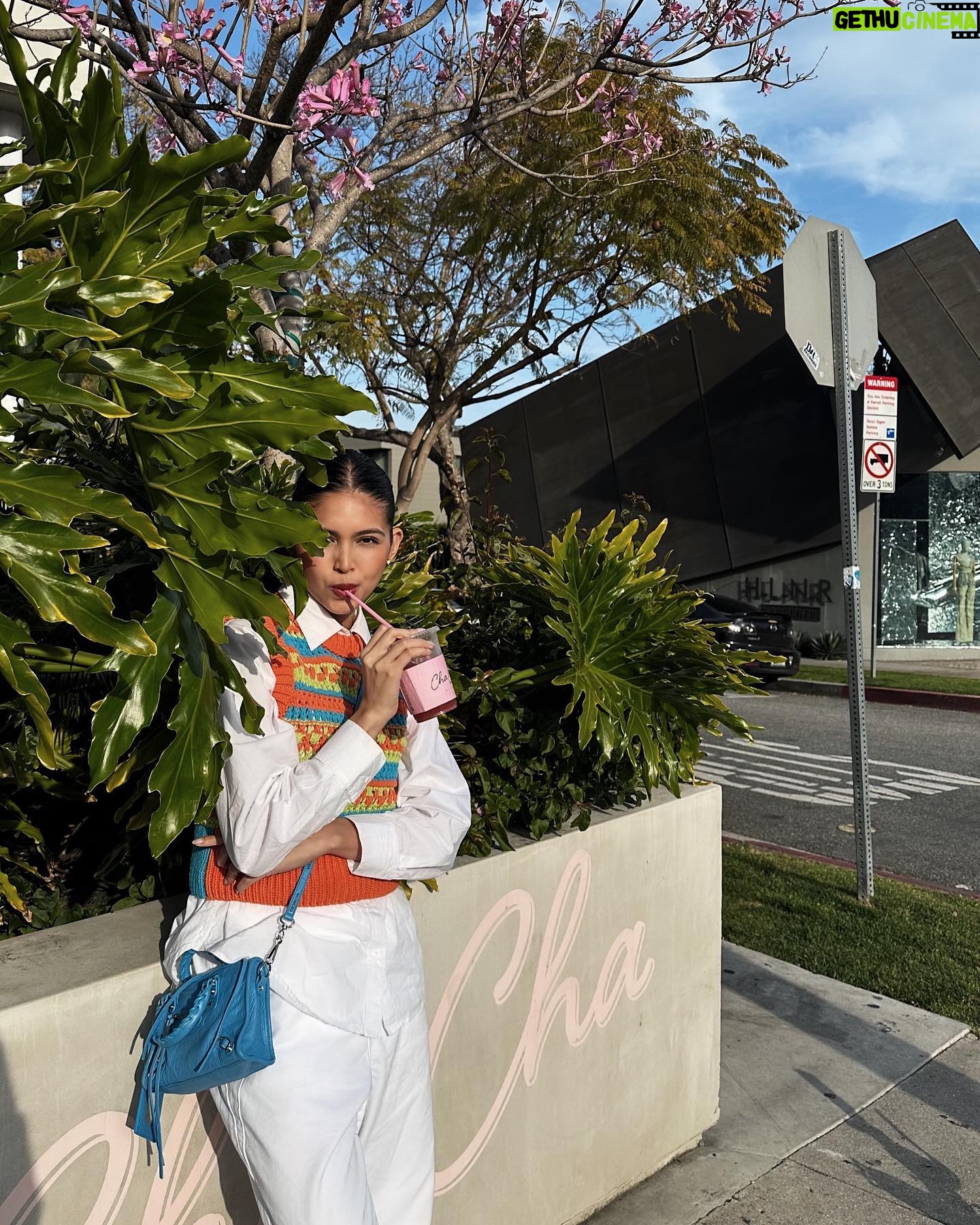 Maine Mendoza - 417.8K Likes - land of the free