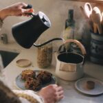 Bonnie Wright Instagram - sharing my go bars and a pot of tea with @christydawn ☕️ on their stories today i highlighted some overall tips and ideas from my @gogently.earth 💓 

if you love their clothes as much as i for 15% off use 15BONNIE
