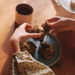 Bonnie Wright Instagram - sharing my go bars and a pot of tea with @christydawn ☕️ on their stories today i highlighted some overall tips and ideas from my @gogently.earth 💓 

if you love their clothes as much as i for 15% off use 15BONNIE