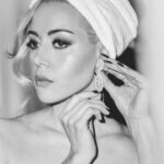 Aubrey Plaza Instagram - Happy V day 🖤 @ccaliforniastyle 

C MAGAZINE SPRING ISSUE @ccaliforniastyle #cmagazine
COVER wearing @gucci
 
PHOTOGRAPHER @jackwaterlotstudio
FASHION DIRECTION @highheelprncess
CREATIVE DIRECTION @james_timmins
CHIEF CONTENT OFFICER @andrewebarker
INTERVIEW @robertjhaskell
HAIR @marktownsend1
MAKEUP @kathyjeung
MANICURE @jolene.b.nails
PRODUCER @laurenrennick
LOCATION @themaybournebh