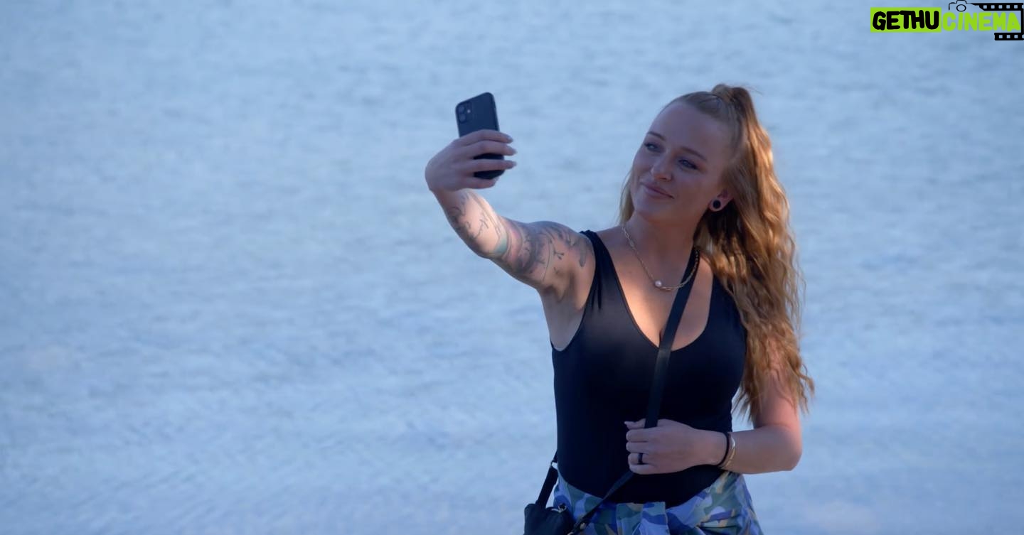 Maci Bookout Instagram - We're spreading the love this Valentine's Day with not one... but TWO (!!!) back-to-back episodes of the #TeenMomFamilyReunion season FINALE tonight at 8/7c on @MTV ✨💕