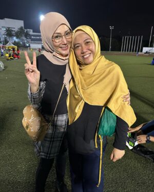 Erra Fazira Instagram - Congratz shayang mom.. 🥰🥰 . 
.
credit to Sheila~ Sara’s mother for the videos n pics 🫰🏻😘