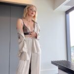 Sarah Michelle Gellar Instagram - Now that I have your attention…. @wolfpackonpplus episode 5 is now available. DO NOT miss the last five minutes. Trust me.