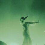 Aurora Aksnes Instagram - Bangkok 🧚🏻

I was equally as overwhelmed with joy to see all of you waiting there for us here too
What a world we live in.
How did you all ever seem so far away before? 
And now you’re all right here
All wrapped up in the same skin and flesh as meeee 
Weeeee 
Beautiful 
gorgeous. 
And now a moment of silence for - These moments ever so beautifully captured by a warrior in the crowd @fuenfern_bl thank you 🌠