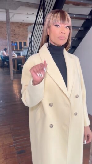 Tami Roman Instagram - Blow da whistle! We still in this thang #CaughtInTheAct #Unfaithful #Season2 🙌🏽

Squad @marlohampton @therealtashad @tashamackmua @paulaptoffeeb