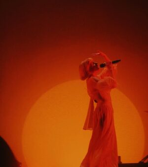 Aurora Aksnes Instagram - Bangkok 🧚🏻

I was equally as overwhelmed with joy to see all of you waiting there for us here too
What a world we live in.
How did you all ever seem so far away before? 
And now you’re all right here
All wrapped up in the same skin and flesh as meeee 
Weeeee 
Beautiful 
gorgeous. 
And now a moment of silence for - These moments ever so beautifully captured by a warrior in the crowd @fuenfern_bl thank you 🌠