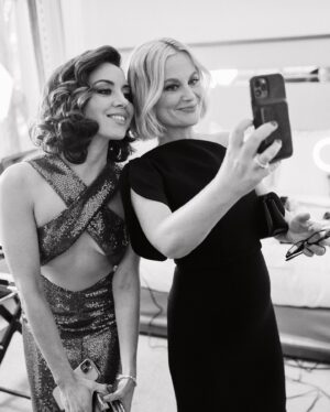 Aubrey Plaza Instagram - Best dress ever! Best date ever! Best team ever! Thank you @michaelkors for this beautiful custom dress making me feel like a 70’s movie star 🤎🤎🤎
Jewelry by @mouawad 
Styled by @highheelprncess 
Makeup by @kathyjeung 
Hair by @marktownsend1 
Color @traceycunningham1 
Nails @jolene.b.nails