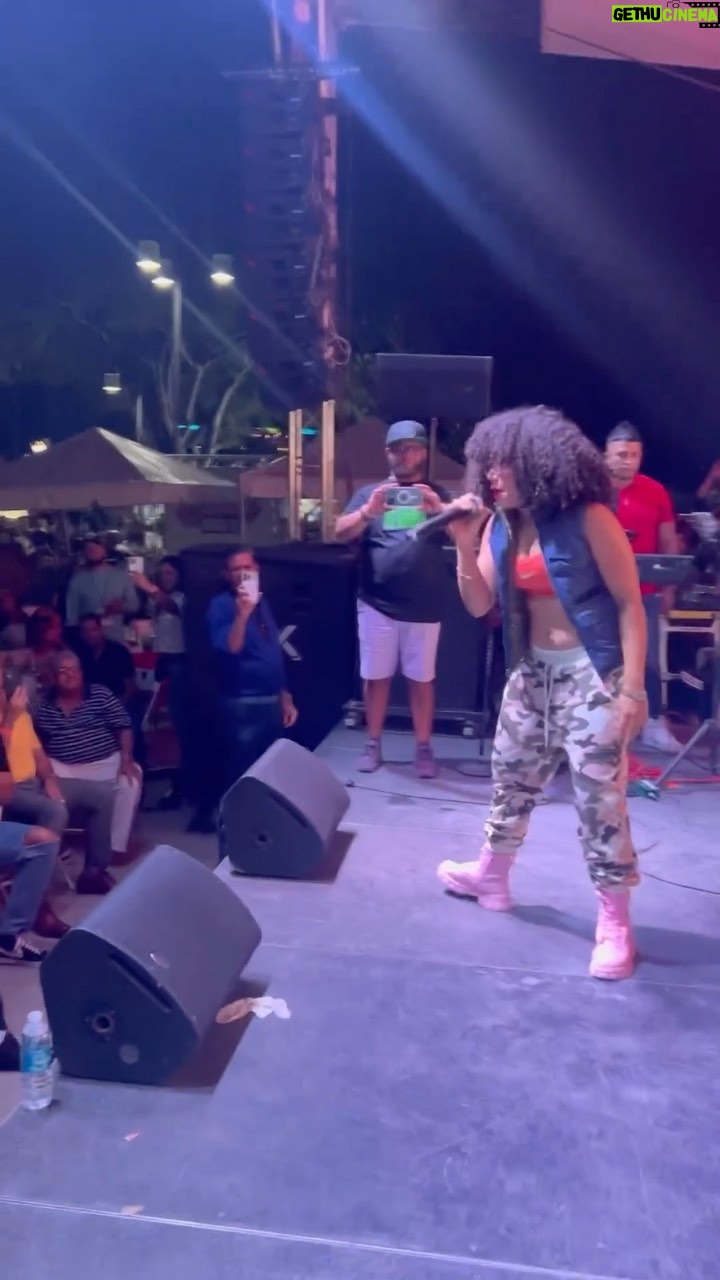 Chelsy García Instagram - Gracias Puerto Rico🇵🇷❤️ Anoche en la presentación de @cima103 🇩🇴 🔥
