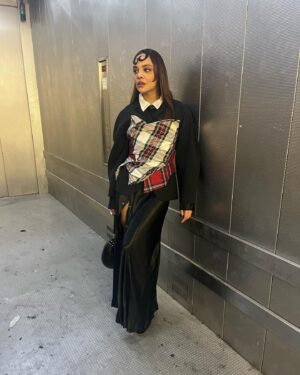 Tessa Thompson Instagram - what’s ur flavor: vintage @viviennewestwood via 
@aralda.vintage