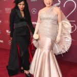 Angela Bassett Instagram - Hey Everybody you good? Had a great fun time at the @costumeawards early this week! Thank you for honoring me with the Spotlight  Award. I really meant it when I said Costume designers are the ultimate partners in filmmaking! We actors truly are “Naked without YOU!”