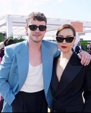 Aubrey Plaza Instagram - @filmindependent Spirit Awards last night. My favorite. So proud of @johnpattonford and @emilythecriminal for walking away with Best First Screenplay! I love movies!